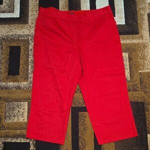 Counterparts Red Capris